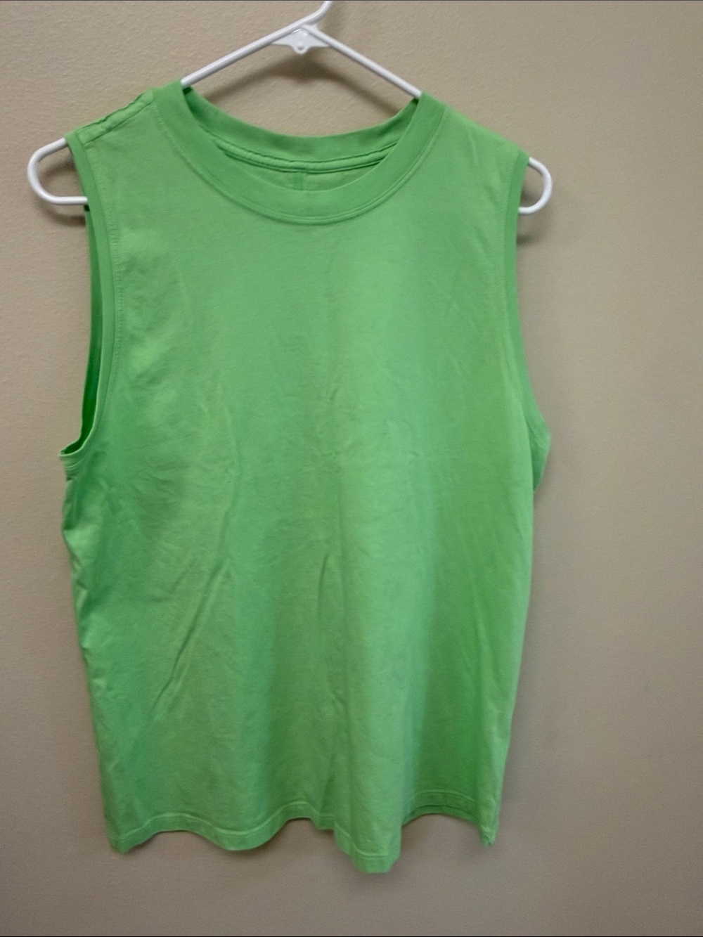 lululemon athletica Sleeveless Crewneck Tank - Lime